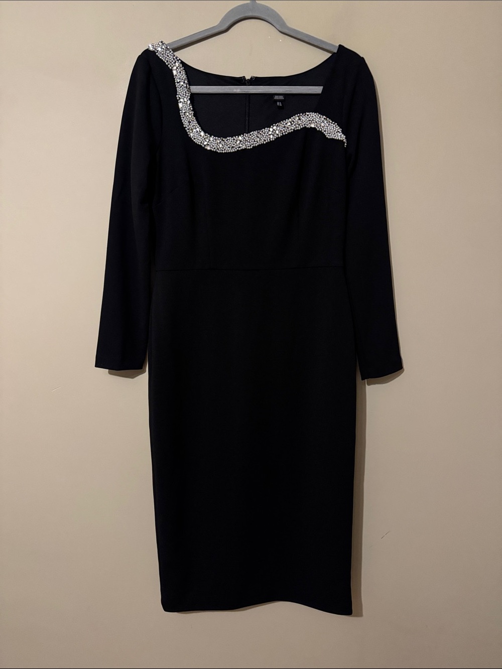 NWOT Maggy London Beaded Long Sleeve Midi Dress, Black, size 8 - Picture 4 of 12